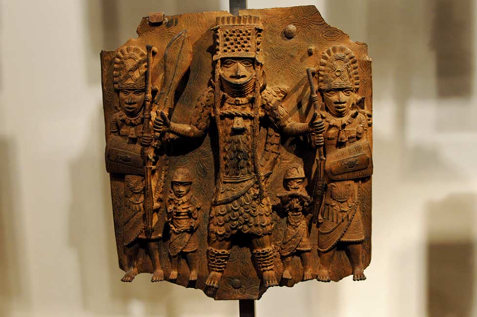 ancientorigins's tweet photo. The #British #Museum Distorts #History and Denies its Racist Past - https://t.co/ydOUNJESUw https://t.co/X3zAdaKDJd