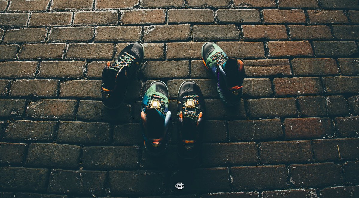ChrisGoody23's tweet photo. 👟👟👟 w/ @OfficialOZM / @ShipToCLE https://t.co/ioPJ1xi4wu