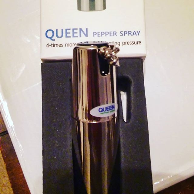 Queen #pepperspray amazon.com/dp/B01KJGXTTI