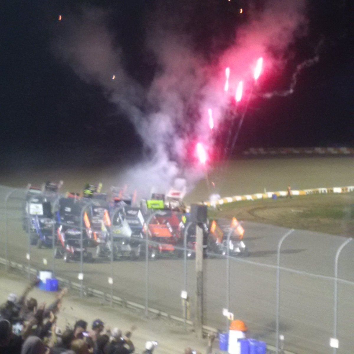 OhswekenSpdway's tweet photo. You aren't seeing things - We went #5Wide for you the fans tonight at #CSCN2016!! https://t.co/oGPrnnV8li