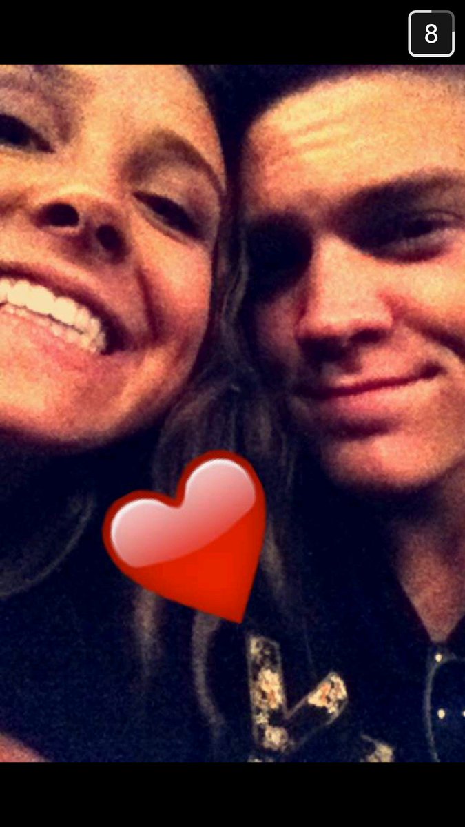 kanneschoie's tweet photo. At the moment I am 2,529 miles away from the person I love the most &amp; I miss him so much! Happy one year Jonah Rae! https://t.co/i6wdDz8OFh