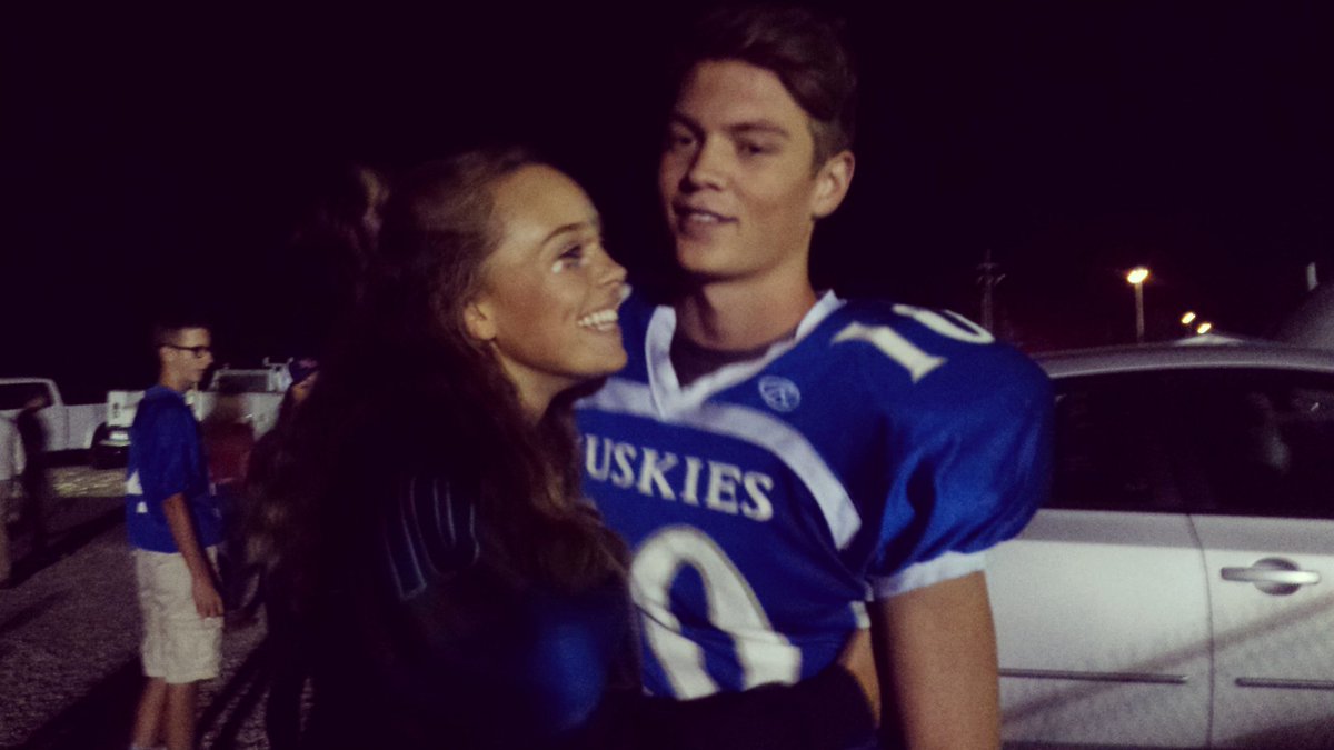 kanneschoie's tweet photo. At the moment I am 2,529 miles away from the person I love the most &amp; I miss him so much! Happy one year Jonah Rae! https://t.co/i6wdDz8OFh