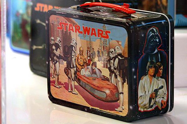 Seadogsbeach's tweet photo. "ARTICLE" The Decline Of Collectors Market Values On Items We Saved For Value https://t.co/FwTX0NAq4a https://t.co/8Ftl5Ow6jp
