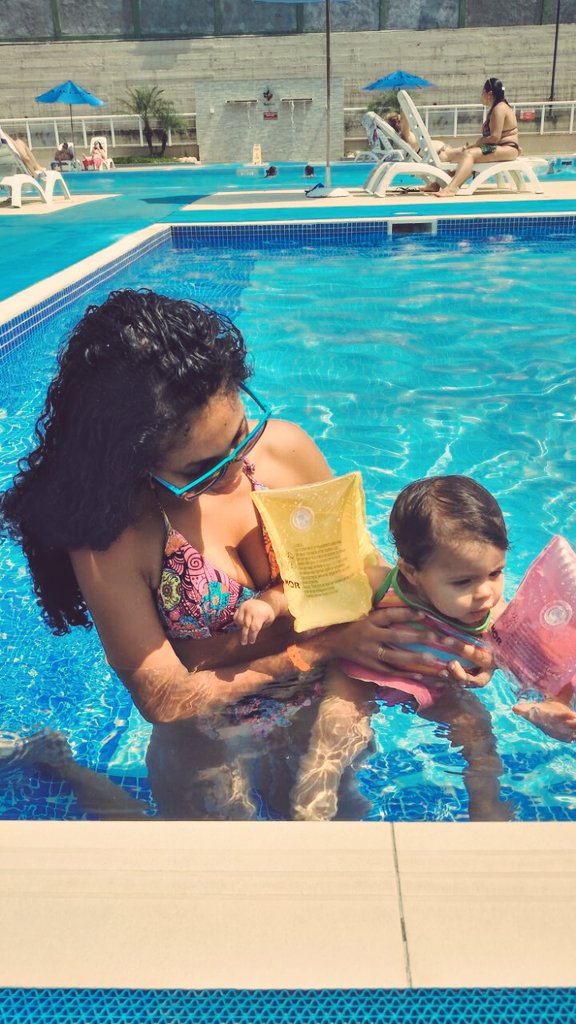 PequennaGatinha's tweet photo. Só quero paz e água fresca! 
#Filhota
#Amoreca
#MeuAmorMinhaVida 😍😍 https://t.co/kAMx7LTO7n