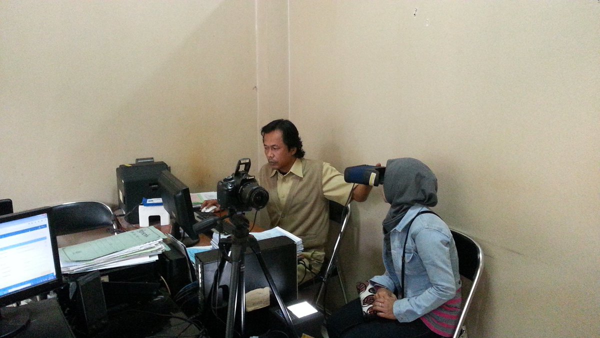 KecamatanCibiru tweet picture