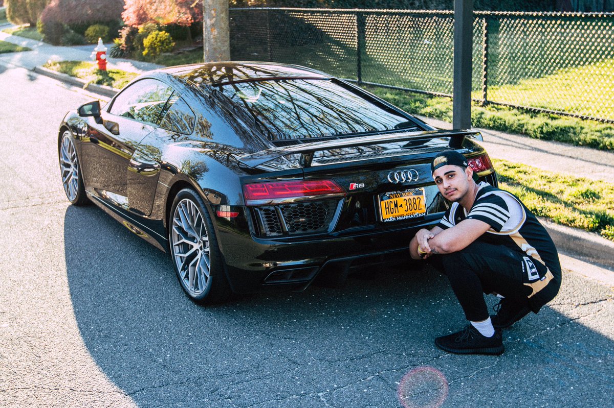 FaZe_Rain's tweet photo. Someone just told me that i have a really dope whip.... but which is he talking about?? https://t.co/9oNlEVRJp5