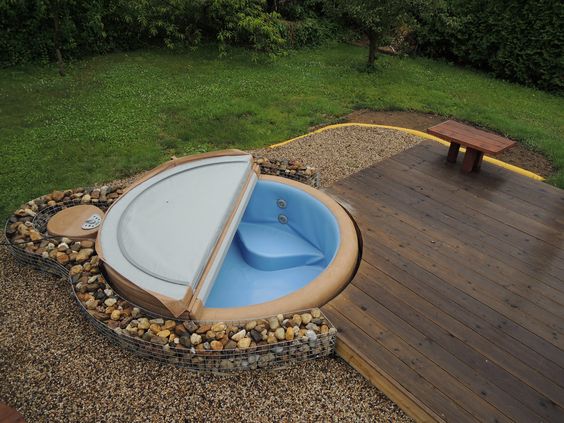 softubcanada's tweet photo. Check out this awesome Softub set-up! #beauty https://t.co/o25iu9gsbd