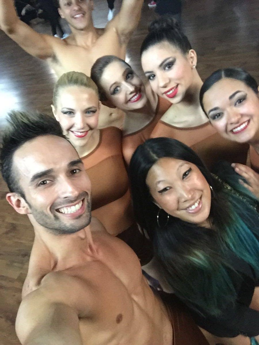 mosaic_dance's tweet photo. #SelfieSunday! Missing all of our #MDP2015 Company dancers. Hope everyone is having a fun and relaxing weekend! https://t.co/FizQzFmRhY
