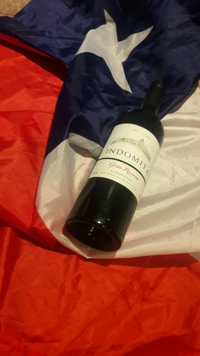DathanAbiran's tweet photo. Celebrando la independencia :) -La nuestra... la de Chile es en febrero xD- #Indomitos... https://t.co/RI042SorPO https://t.co/zZDj26QFfe