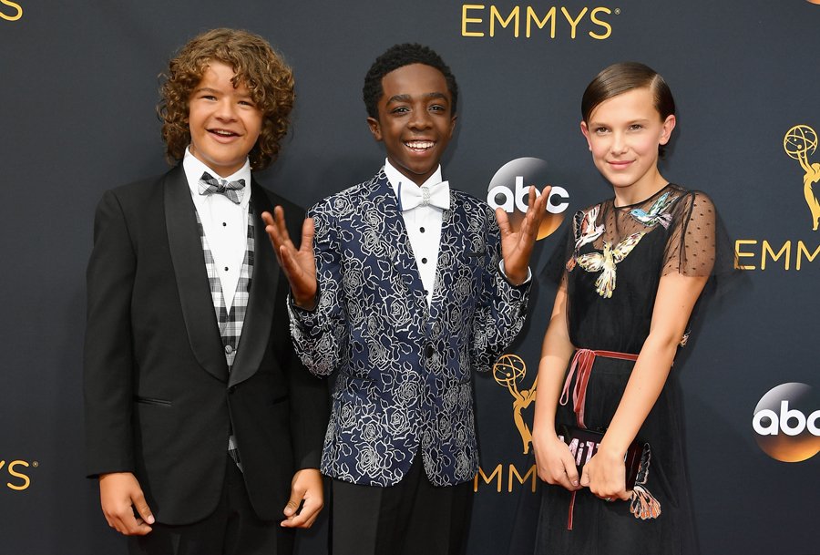 Rotten Tomatoes on Twitter: "Look who just arrived at their first #Emmys. # StrangerThings For more red carpet pics: https://t.co/Hn2gybXzM1  https://t.co/xs1CoVHLMM" / Twitter
