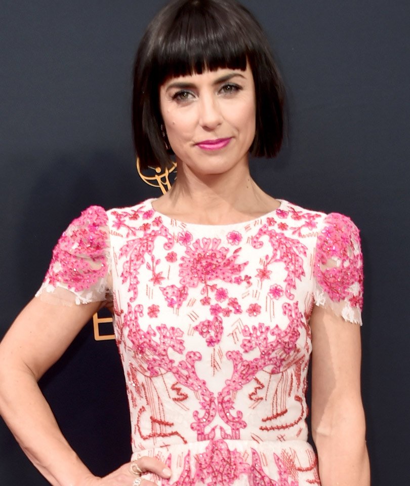 Constance Zimmer Constance Zimmer Super Short Bob Haircut