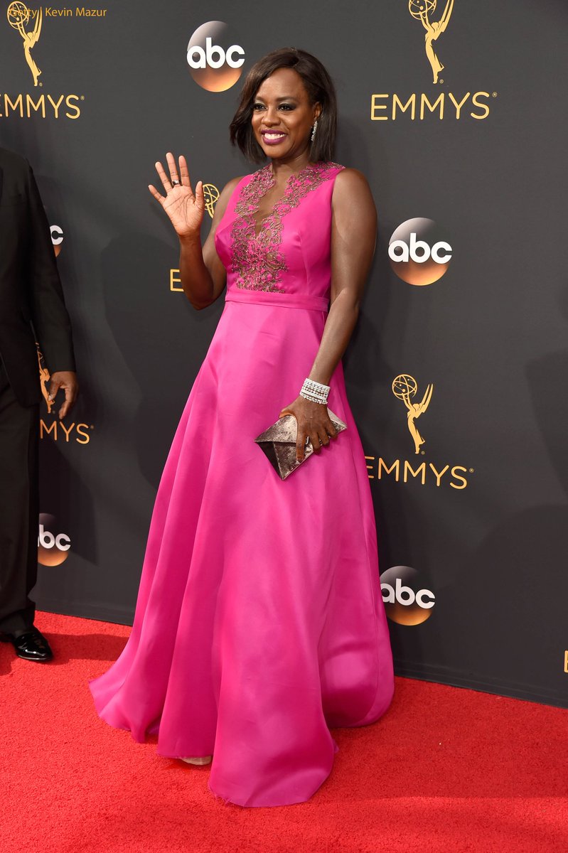 BritniDWrites's tweet photo. Black women can literally pull off ANY color. 😍
#Emmys https://t.co/FrV0BruD46