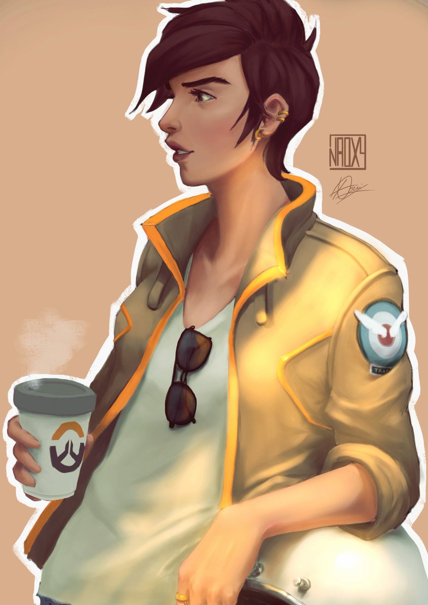 Lᴇɴᴀ Oxᴛᴏɴ. 

Lᴇᴀᴅᴇʀ ᴏғ Nᴇᴡ Oᴠᴇʀᴡᴀᴛᴄʜ. 
Bᴜʙʙʟʏ. 
Tʀᴀᴄᴋ ᴀɴᴅ Fɪᴇʟᴅ Rᴜɴɴᴇʀ.