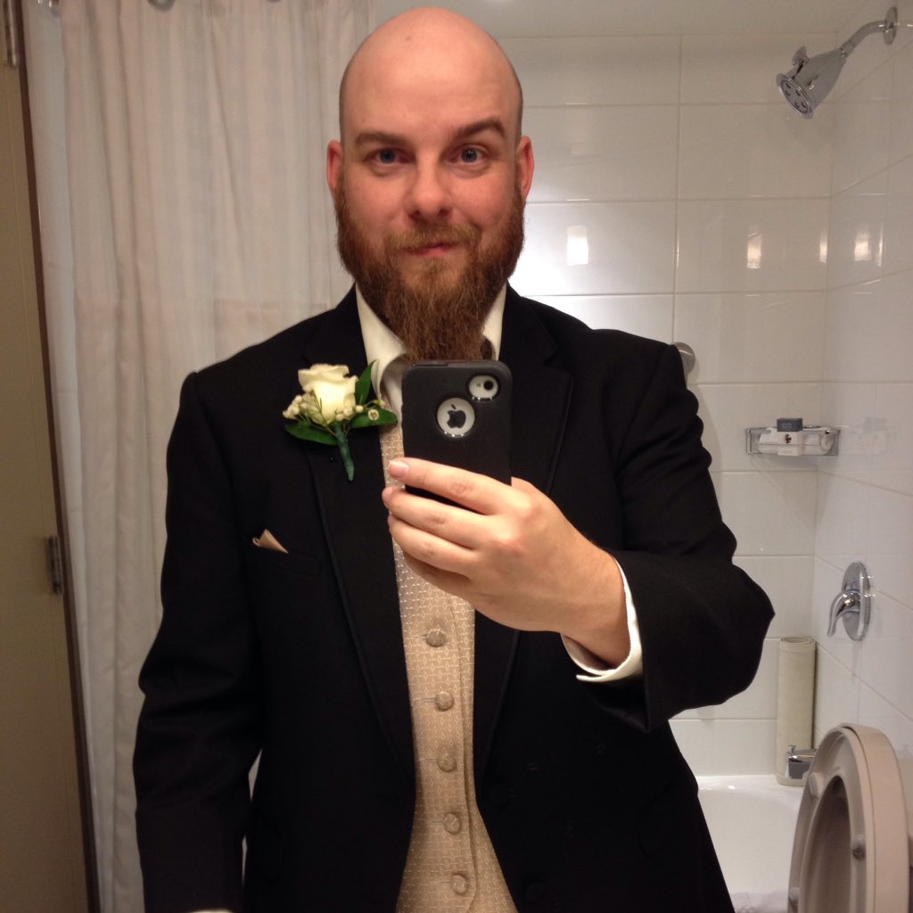 ScottyVia's tweet photo. Terrible bathroom selfie. But damn proud to stand with my best pal at his wedding #CoteWedding #Bia #Ferda https://t.co/I82SHqTD5s