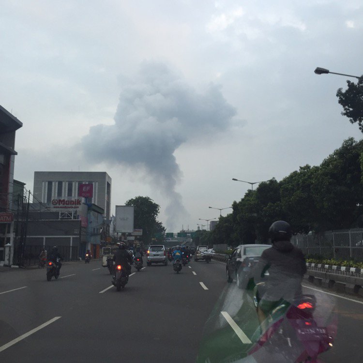 asap kebakaran di Poncol Senen #kebakaransenen