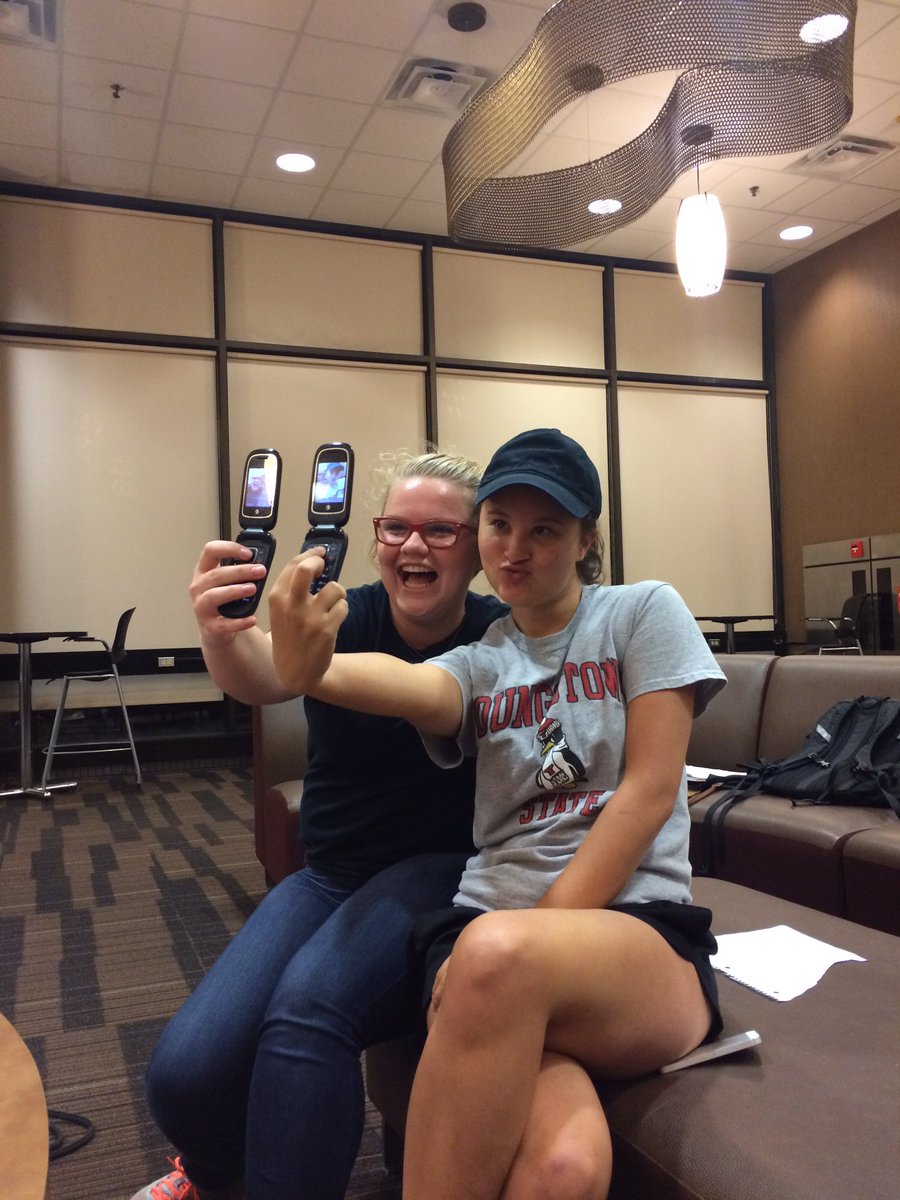 catiedavvv's tweet photo. #FallFellows loving the new iPhone 7!!!! #OHHillYes https://t.co/IM9x0y3G1H
