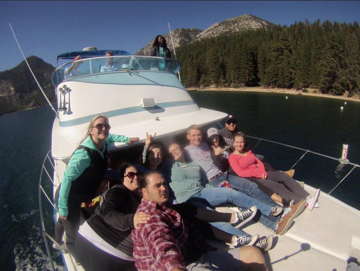 baikeynicole's tweet photo. YL leader weekend!!! blessed to be apart of YL with these amazing people! #LTtalks https://t.co/bv0EzPGRf7