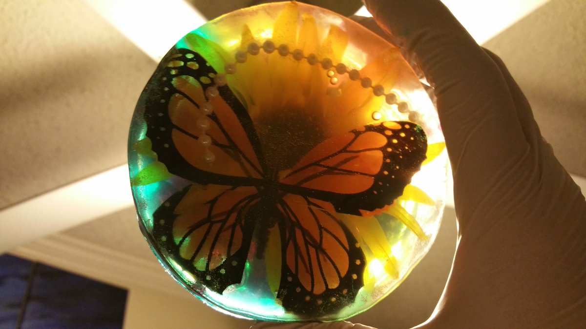 USASoapCompany's tweet photo. @USASoapCompany YES I have been called an "ARTIST". Designs r limited to 10 bars. Truly Unique One Of a Kind Soaps https://t.co/eMvQq1nr30
