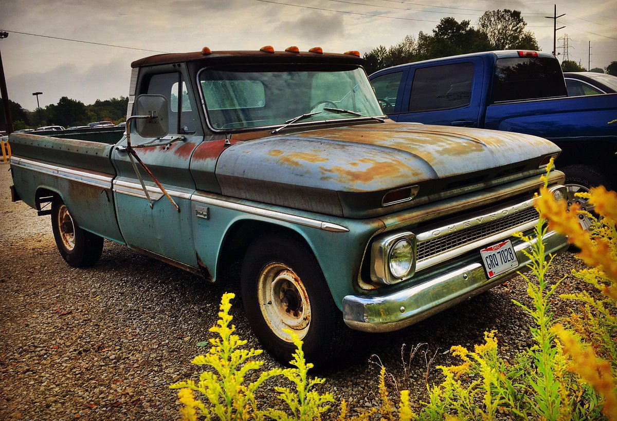 inedsarage's tweet photo. Check out the late 60's Chevy Pickup | #chevytrucks #chevrolet #pickup #patina #greatpatina https://t.co/dLAb9K4uGE