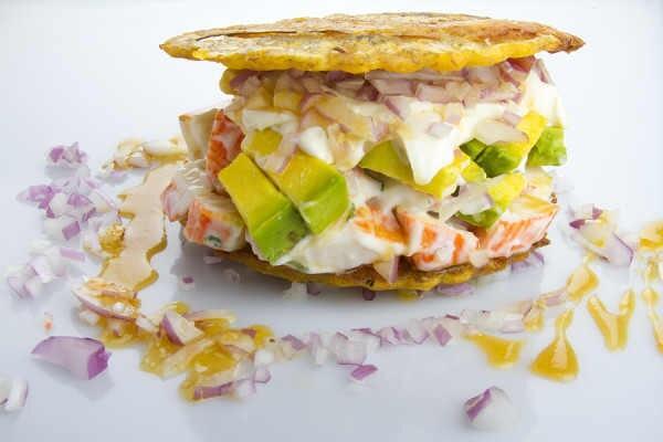 Y el #emmys  #Emmys2016  Goes to "Sebastian" el cangrejito de <a href="/platanomania/">PlátanoManía</a> #saborizate