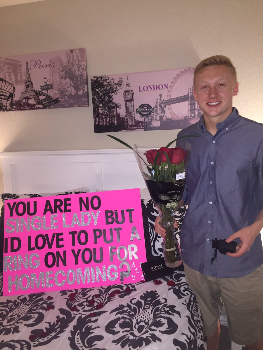 Klaire59's tweet photo. Here's to one last homecoming💞💍🌹 @Hunterhatten https://t.co/wyPAlQtLlG
