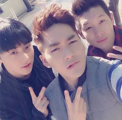 samasand29's tweet photo. #Ren #Aron #Baekho #Minhyun #Jr
#NuestinMexico Septiembre 18, 2015 https://t.co/P2UPcuiBHj