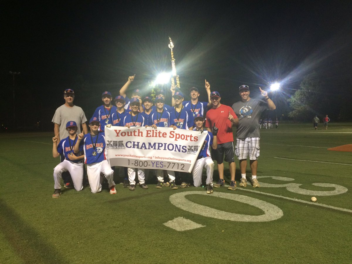 youthelitesport's tweet photo. 14u Generals Champs and Team of the Week!! Finishing off a spectacular game with an awesome double play. #filthyplay https://t.co/GlOwavDeIe