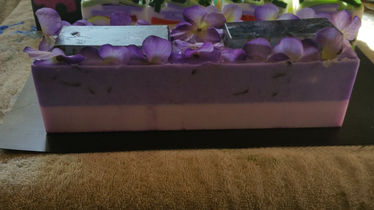 USASoapCompany's tweet photo. USA Soap @USASoapCompany  Inspired by our Great State of Hawaii. Aloha Ohana! https://t.co/bJyqCzzbCS