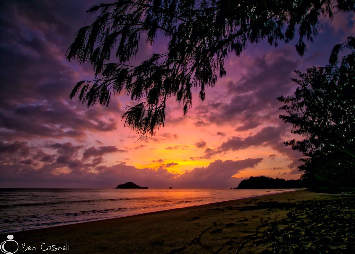 Why does the #weekend have to go so #quick? #thisisqueensland #Australia #cairns #beach #sunrise #explore #stunning