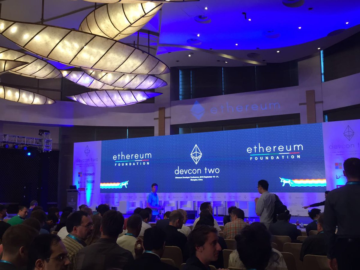 imTokenOfficial's tweet photo. #ethereum #InternationalBlockchainWeek DAY ONE #devcon2 Setting up and getting ready for our sharing booth. https://t.co/Cg7xdo9uXt