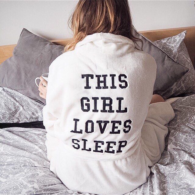 blingringcases's tweet photo. Monday Sleepy Head #pinterest https://t.co/0phxqRxhdv https://t.co/ICv4lONcfC