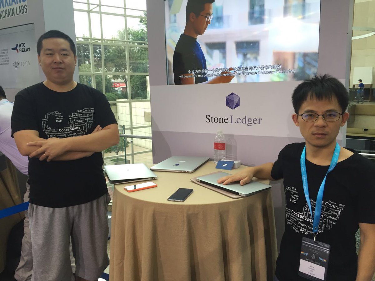 imTokenOfficial's tweet photo. #ethereum #InternationalBlockchainWeek DAY ONE #devcon2 Setting up and getting ready for our sharing booth. https://t.co/Cg7xdo9uXt
