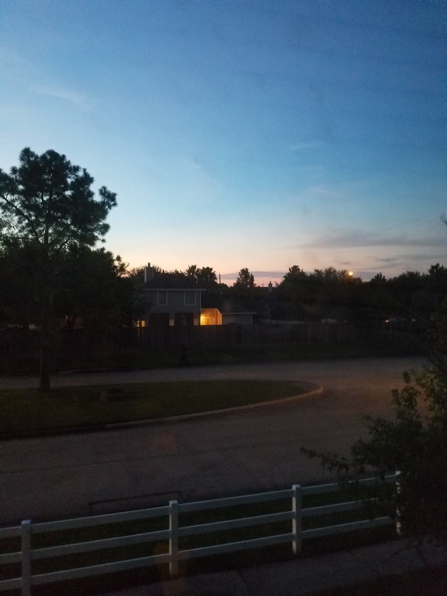 RADIWX_'s tweet photo. Winning Sunsets pictures again!
@NWSHouston @BrooksKHOU
#onlythingiloveaboutsummer
#Summersunsets
#TxRules https://t.co/PngPVwRSNM