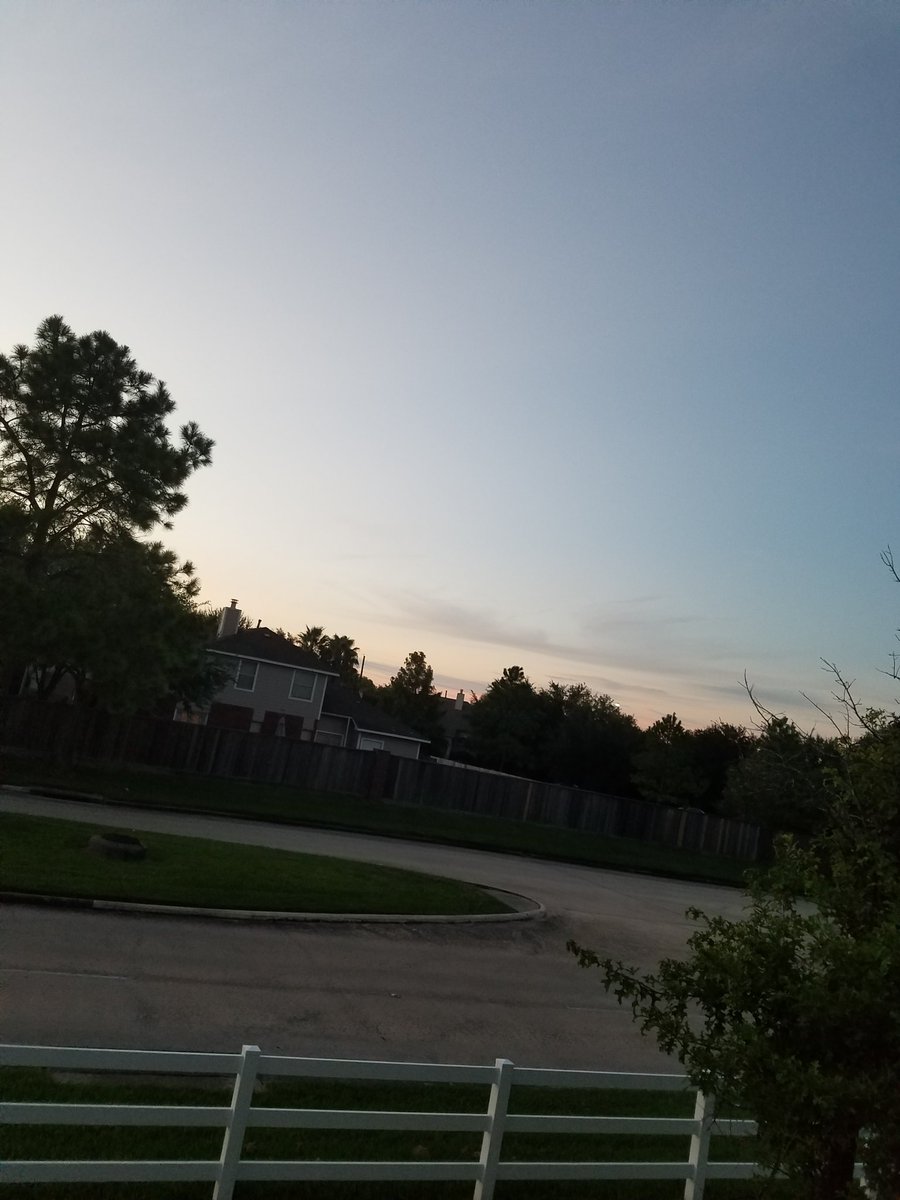 RADIWX_'s tweet photo. Winning Sunsets pictures again!
@NWSHouston @BrooksKHOU
#onlythingiloveaboutsummer
#Summersunsets
#TxRules https://t.co/PngPVwRSNM
