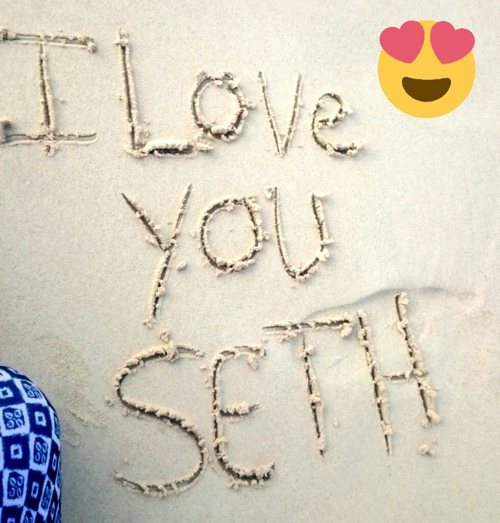 GhareebMenna's tweet photo. @WWERollins i did this for you on the beach . ❤ 
#sethrollins https://t.co/u2eXUUIaNi