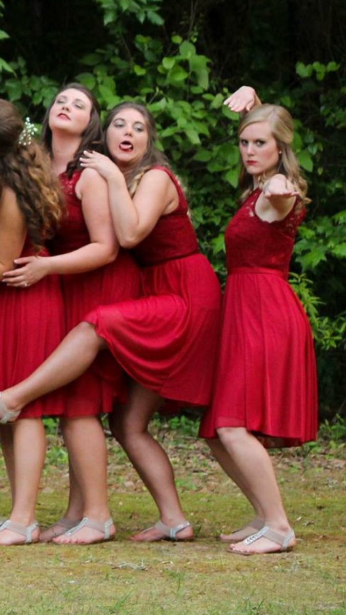 AlexisMorgan014's tweet photo. Let's just talk about how photogenic we are 😳😂😂 @jadesand6 @lovelindseykay https://t.co/xXIH2Pocv5