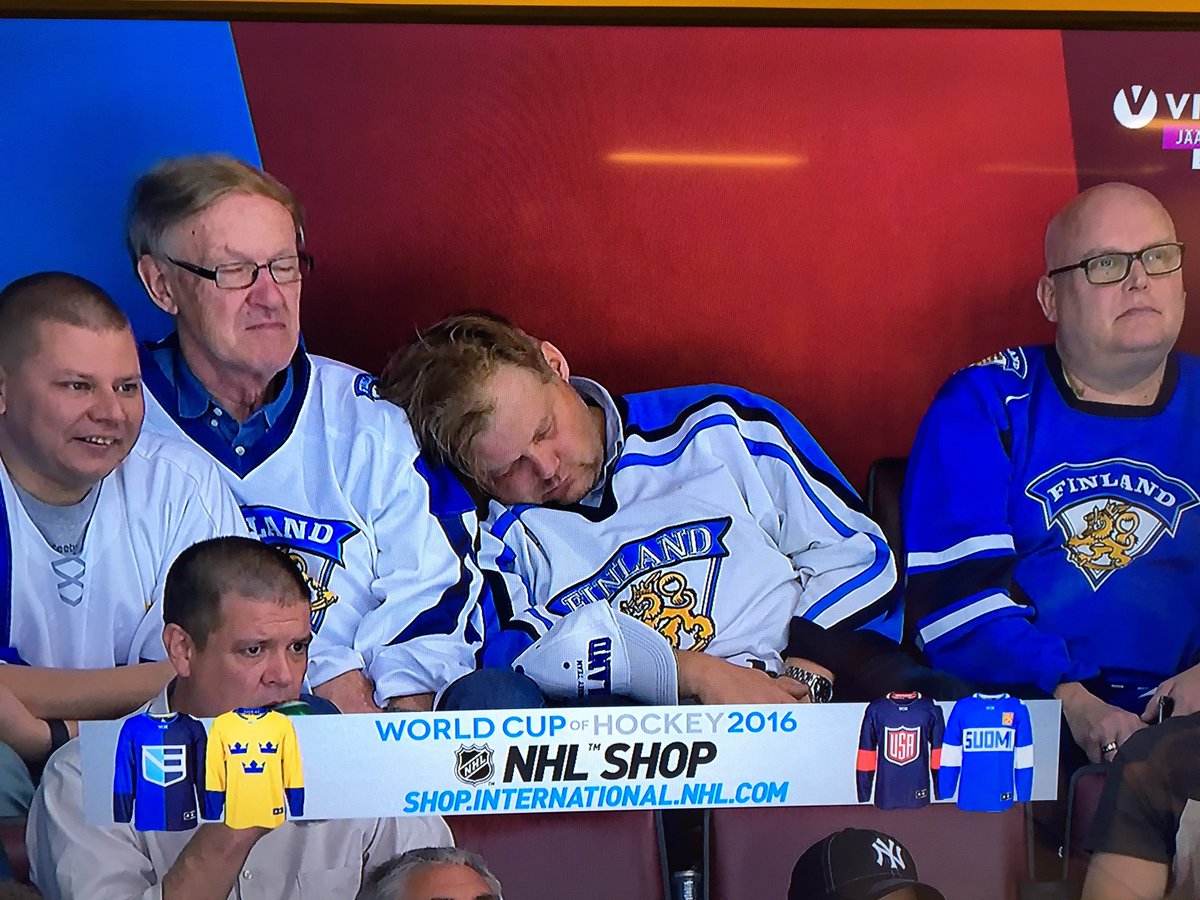 IiroHarjula's tweet photo. Siellä on jo yksi taistelija kaikkensa antaneena katsomossa 🙂 #WorldCupFi #Leijonat #suorayhteys https://t.co/hfPwfNCOjb