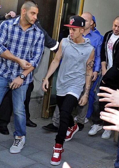 justinsgloup's tweet photo. 2013 https://t.co/FLv62YTghW