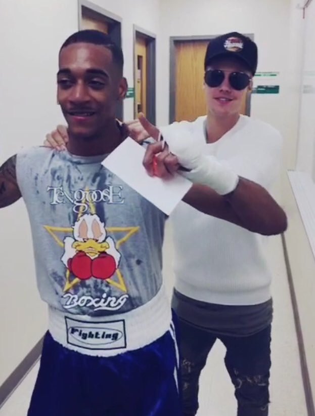 justinsgloup's tweet photo. 2015 https://t.co/JeyIHAmlQk
