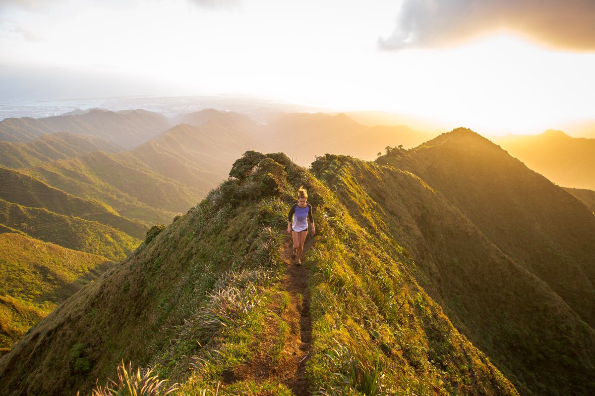 gospoty's tweet photo. How did you take advantage of the weekend? Enjoy life outdoor with your loved one #hiking #outdoor #Kaneohe #USA https://t.co/TuV9xtB18J