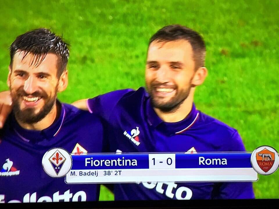 Tomovic's tweet image. Attenti a quei due! 😬😀 Grande vittoria ieri e grande gruppo che ci ha creduto sempre! Forza Viola! #FiorentinaRoma