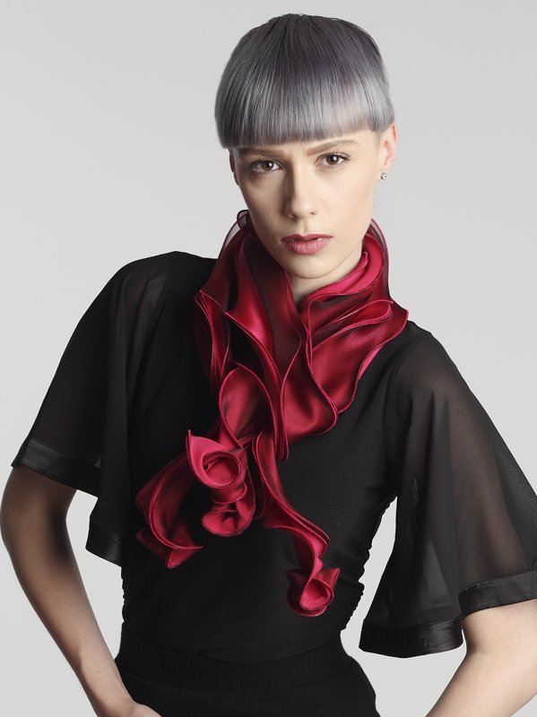 madebyhanduk's tweet photo. Gorgeous silk scarves by @tam111. See her &amp; other madebyhandonline makers at @GNCCF v soon: https://t.co/PNFpfQ1Kvd https://t.co/K67SADHwfF