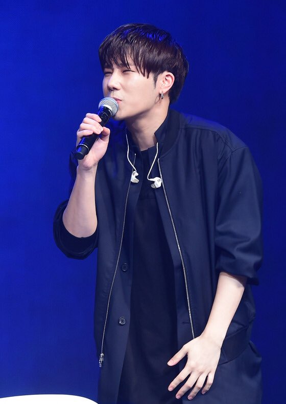 Css6HtuVIAAbS9x.jpg:orig