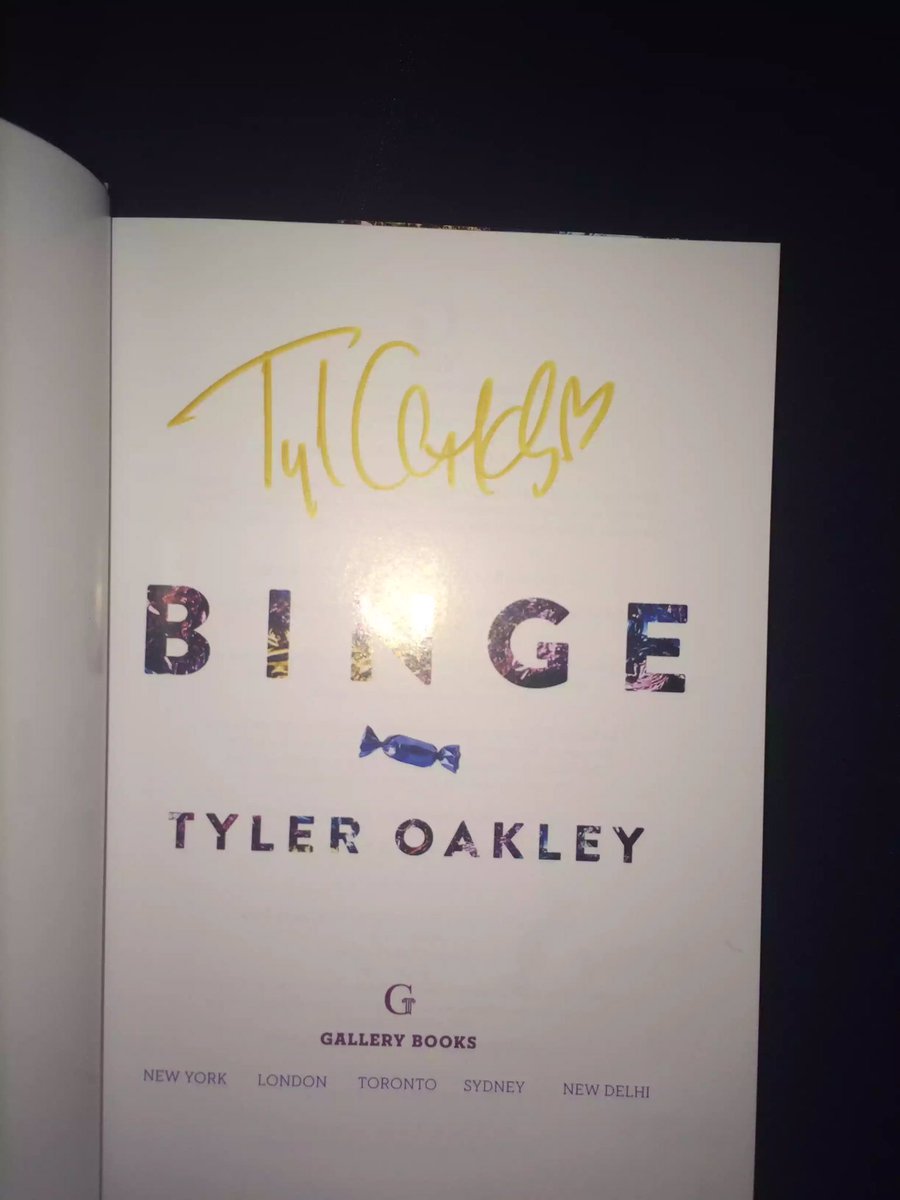 sillythey's tweet photo. i love you so much and i'm so proud of you, Ty. thank you for leading me to my best friends π #9yearsofTylerOakley https://t.co/Xgk8TsURDV