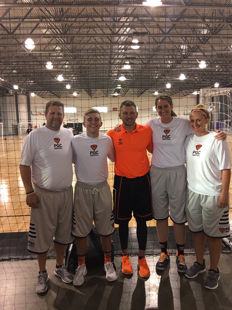 DBiggs3's tweet photo. Awesome weekend down in Salt Lake at PGC 🏀 Blessed to be able to do what I love ❤️ @PGCbasketball #PGCSC https://t.co/LA9xCNux7U