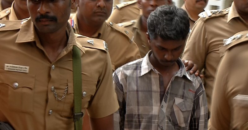 news7tamil's tweet photo. ராம்குமார் உடலுக்கு இன்று பிரேதப் பரிசோதனை..

விவரம்: https://t.co/sRTDC2QoNZ | #RamkumarDeath https://t.co/mERHuvTUYP