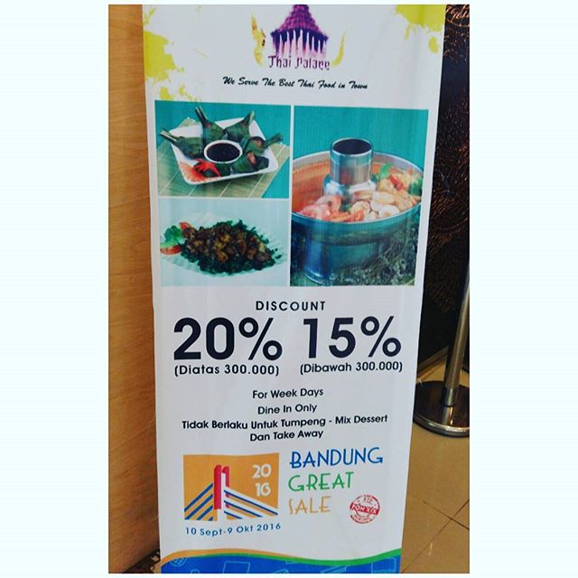 Istana Plaza tweet media