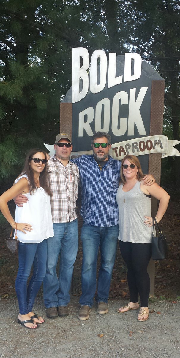 tgrunchbeckman's tweet photo. Great weekend with the Wilfongs! #letthegoodtimesroll https://t.co/xzVMq6tlZl