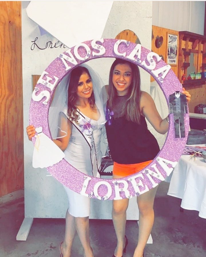 munecasdelore's tweet photo. Que bonita nuestra muñequita💗💎💍🙆
Lluvia de bendiciones✨
La queremos muchisimo y admiramos😘 @LorenitaQB https://t.co/FCZy49wd1V
