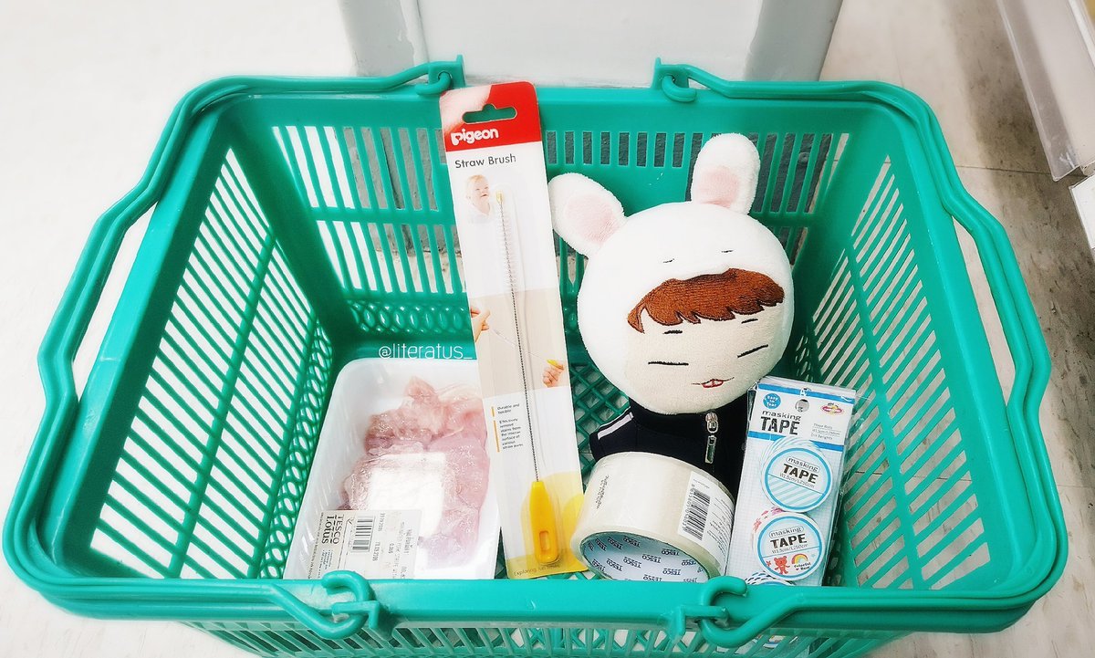 literatus_'s tweet photo. 👧บังเอิญหยิบต๊อกติดมือมาในวันที่ไปซื้อของทุกที
🐰 เพราะชายหาของเก่งไงหม่าม้า😋
#littleTfam https://t.co/CBLxg4nsxP https://t.co/ZMS5HjfZUF